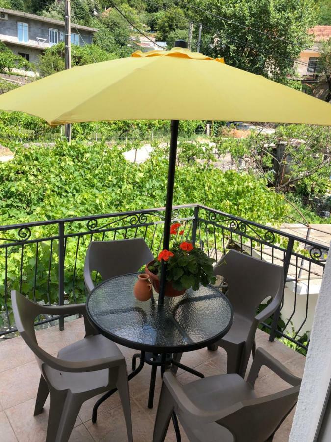 Apartman Nina2 Risan Kültér fotó